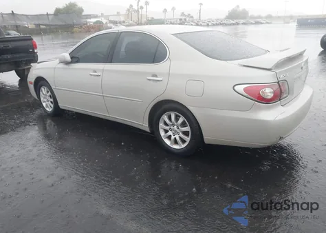 2004 Lexus Es 330 z USA, uszkodzony, nr VIN JTHBA30G340004844